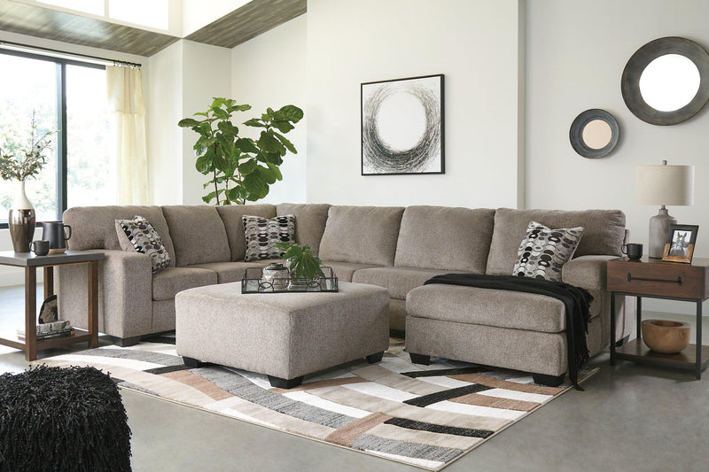 Ballinasloe 3-Piece Sectional with Chaise - Furniture Center (NY)